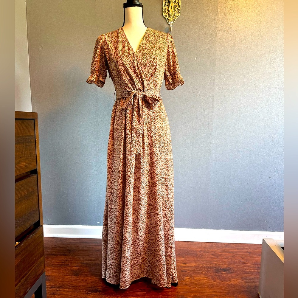 SHEIN ANIMAL PRINT LONG DRESS. SIZE SMALL.